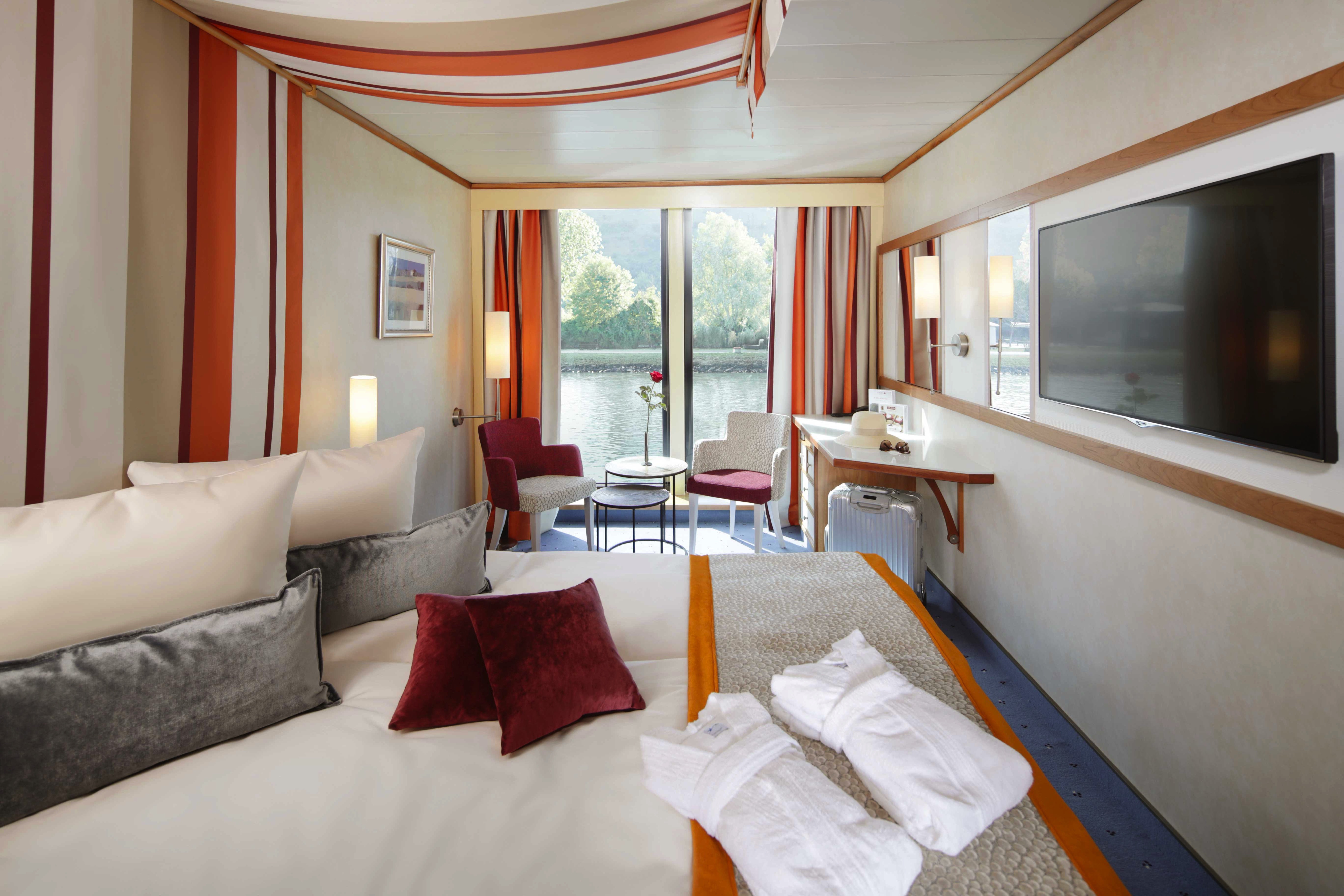 2-Bed Outside Cabin, B